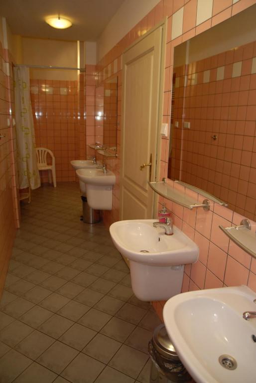 Hostel, Pokoje Goscinne Mleczarnia - Ozonowane Вроцлав Екстериор снимка
